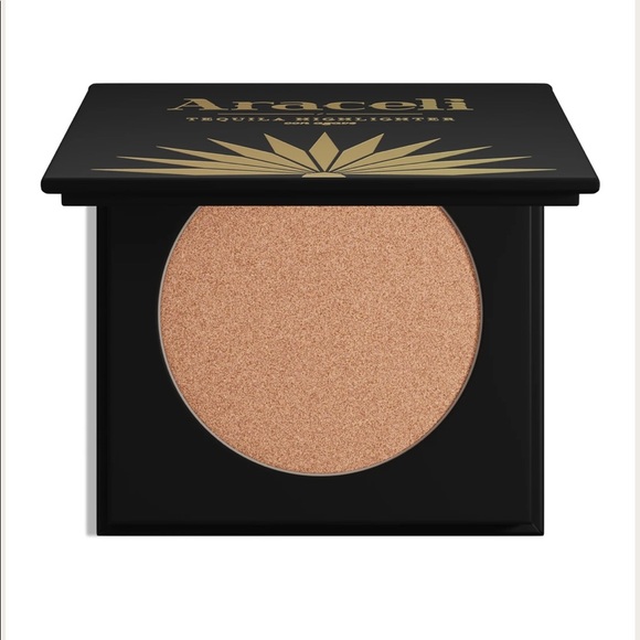araceli beauty Other - Araceli beauty - REPOSADO
TEQUILA HIGHLIGHTER with Agave